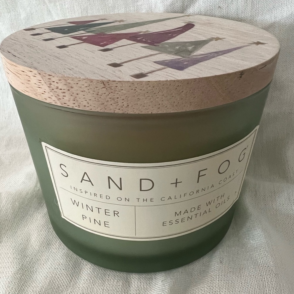 SAND & FOG Winter Pine Scent Candle NWOT